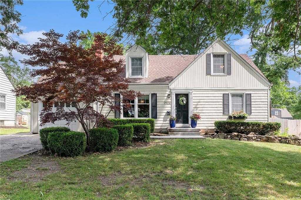 Listing Photo MLS #HMS2561955