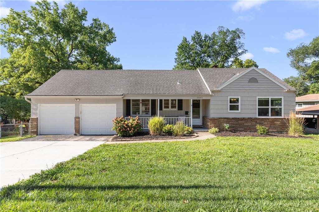 Listing Photo MLS #HMS2562069