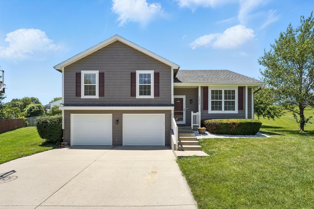 Listing Photo MLS #HMS2562131