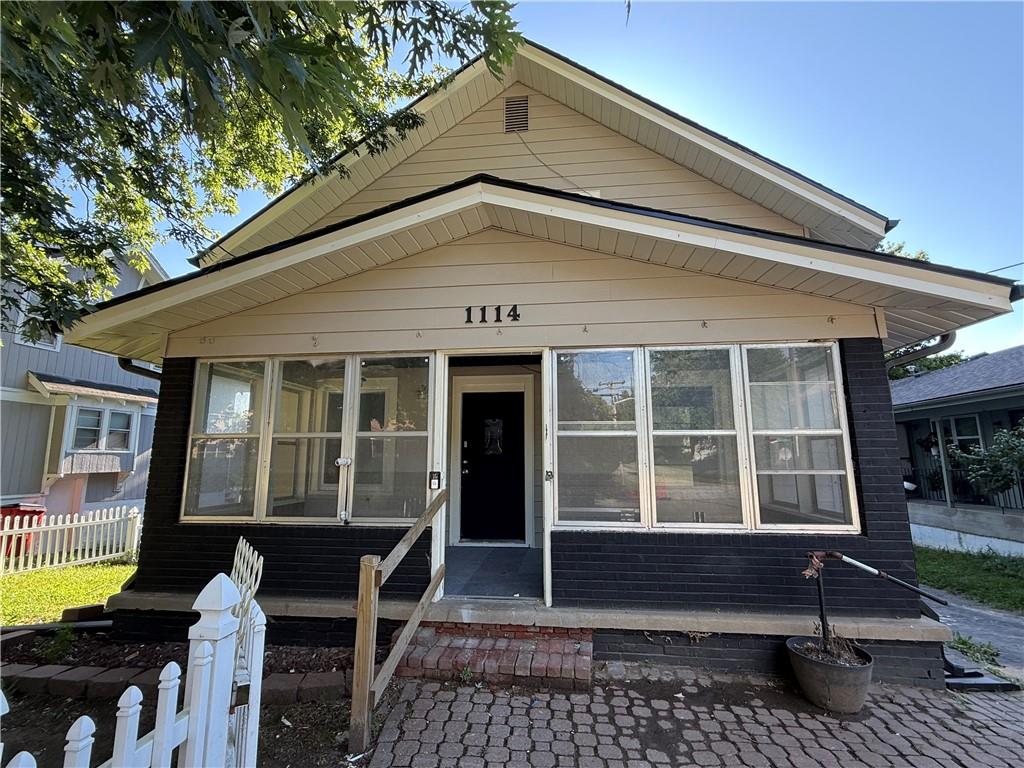 Listing Photo MLS #HMS2562155