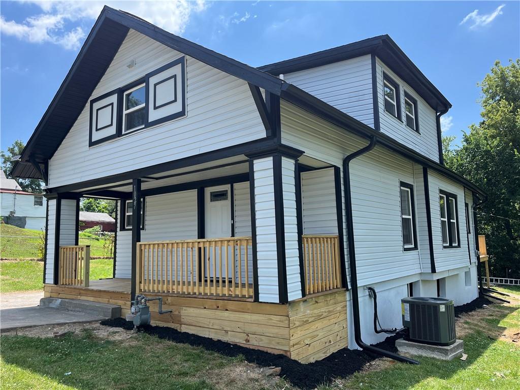 Listing Photo MLS #HMS2562165