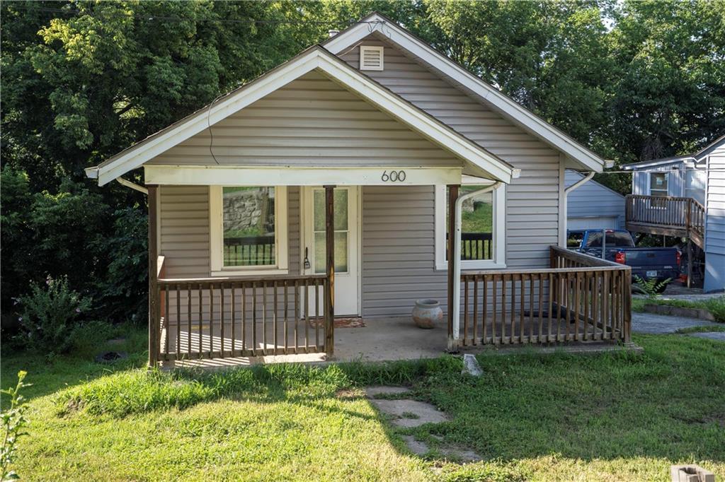 Listing Photo MLS #HMS2562172