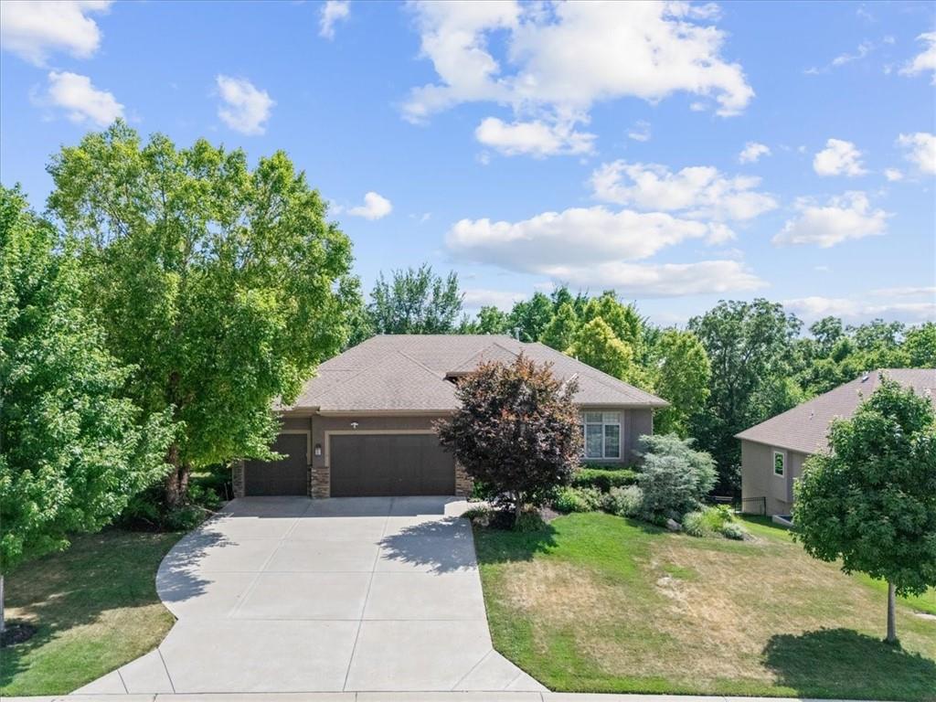 Listing Photo MLS #HMS2562178