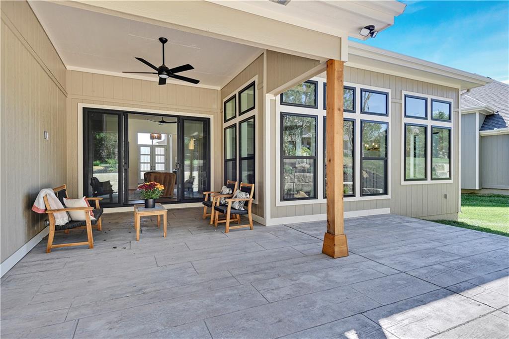 Listing Photo MLS #HMS2562243