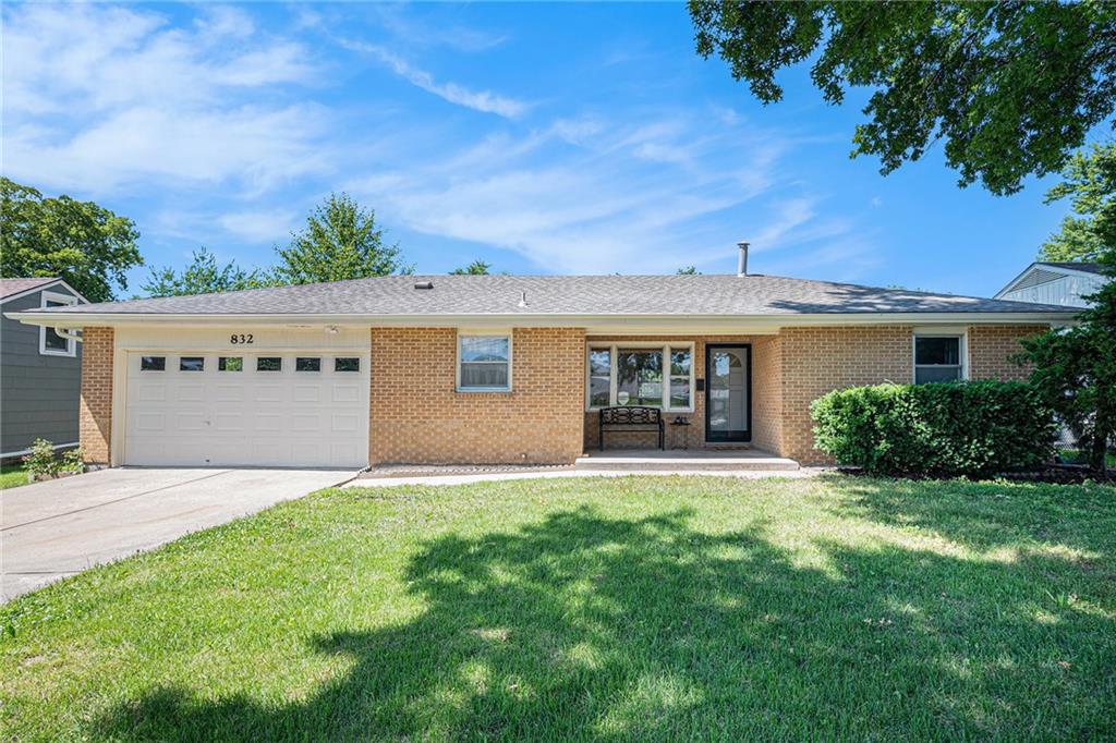 Listing Photo MLS #HMS2562256