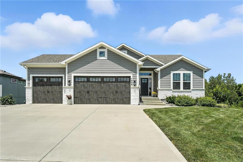 Listing Photo MLS #HMS2562275