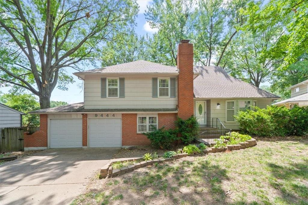Listing Photo MLS #HMS2562303