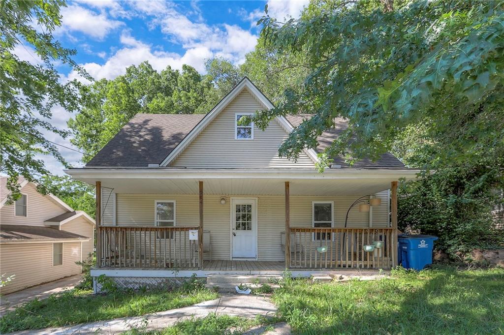 Listing Photo MLS #HMS2562304