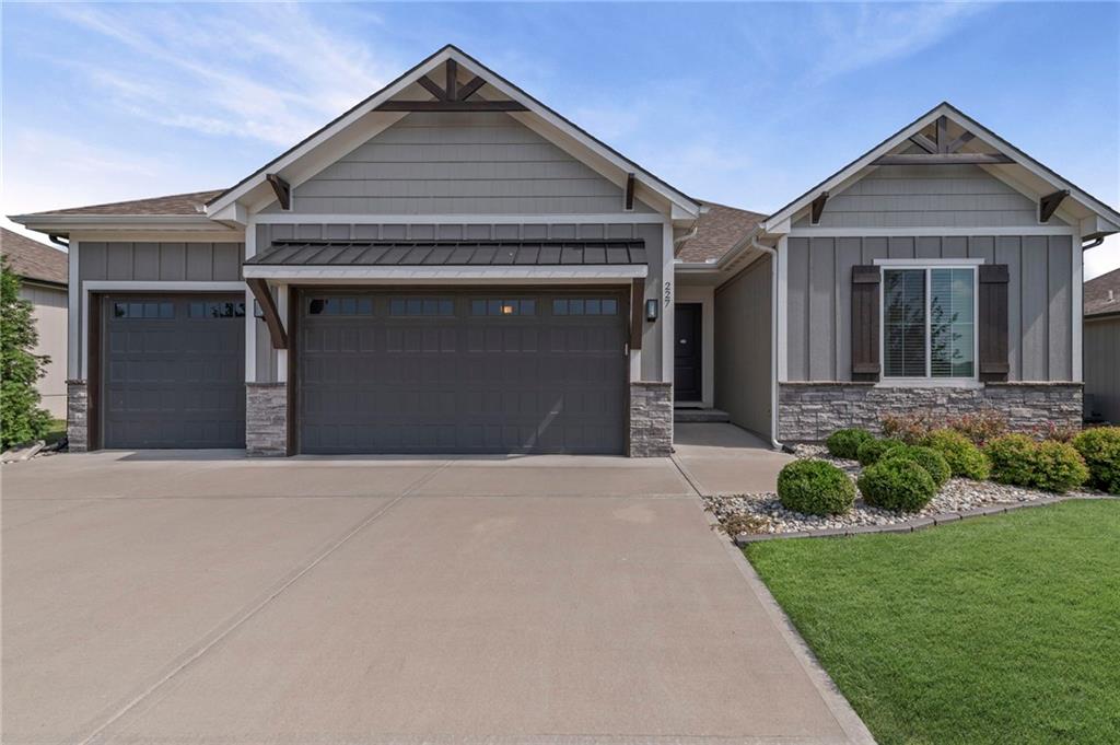 Listing Photo MLS #HMS2562350