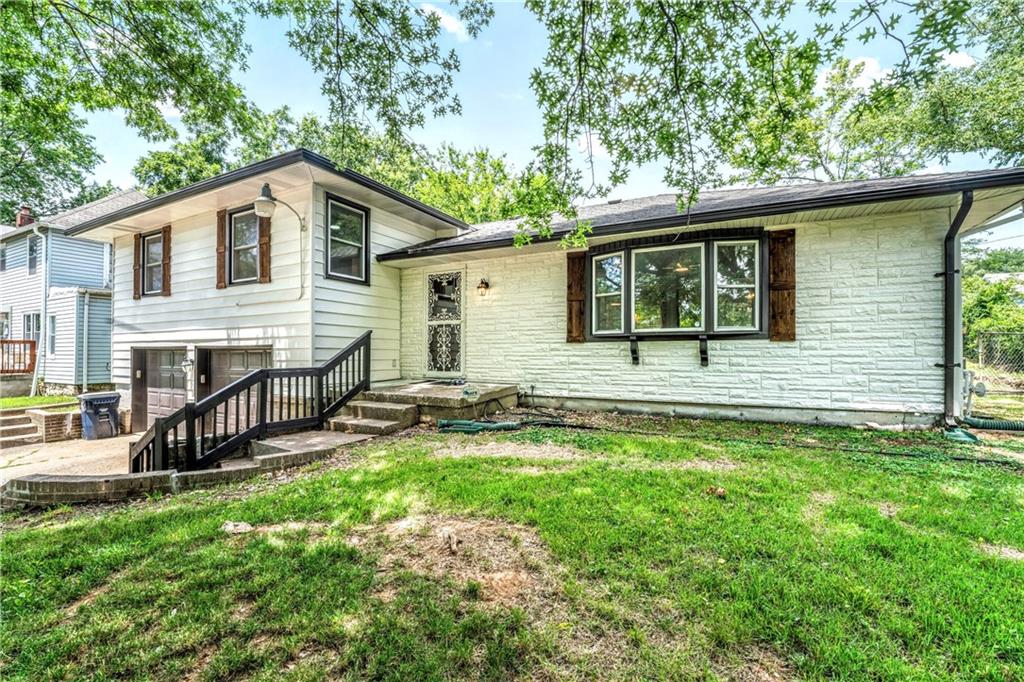 Listing Photo MLS #HMS2562355