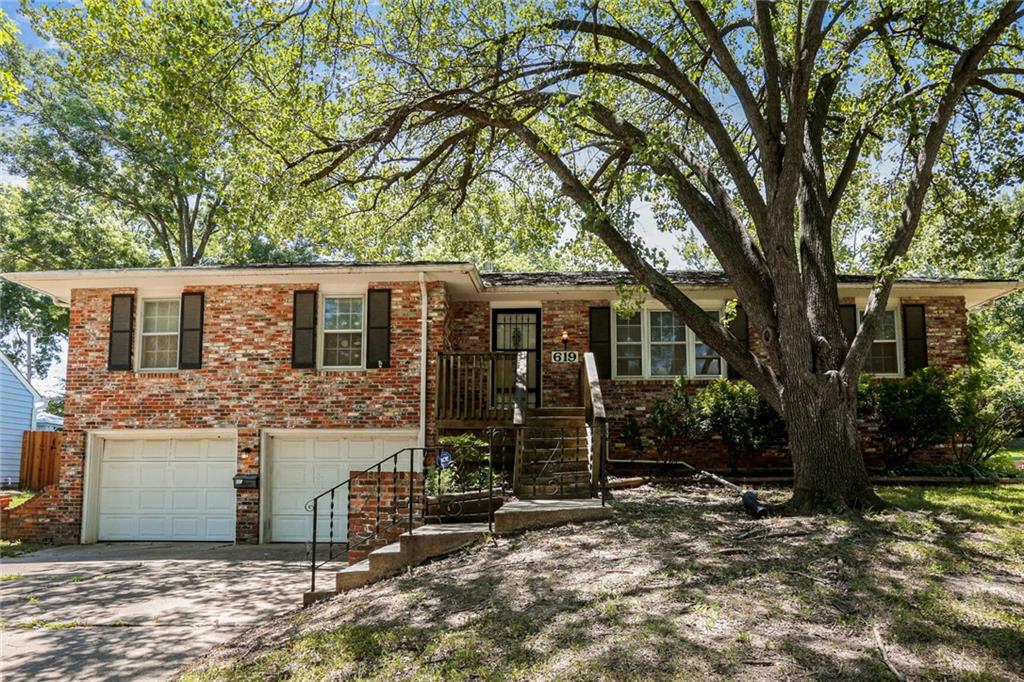 Listing Photo MLS #HMS2562389