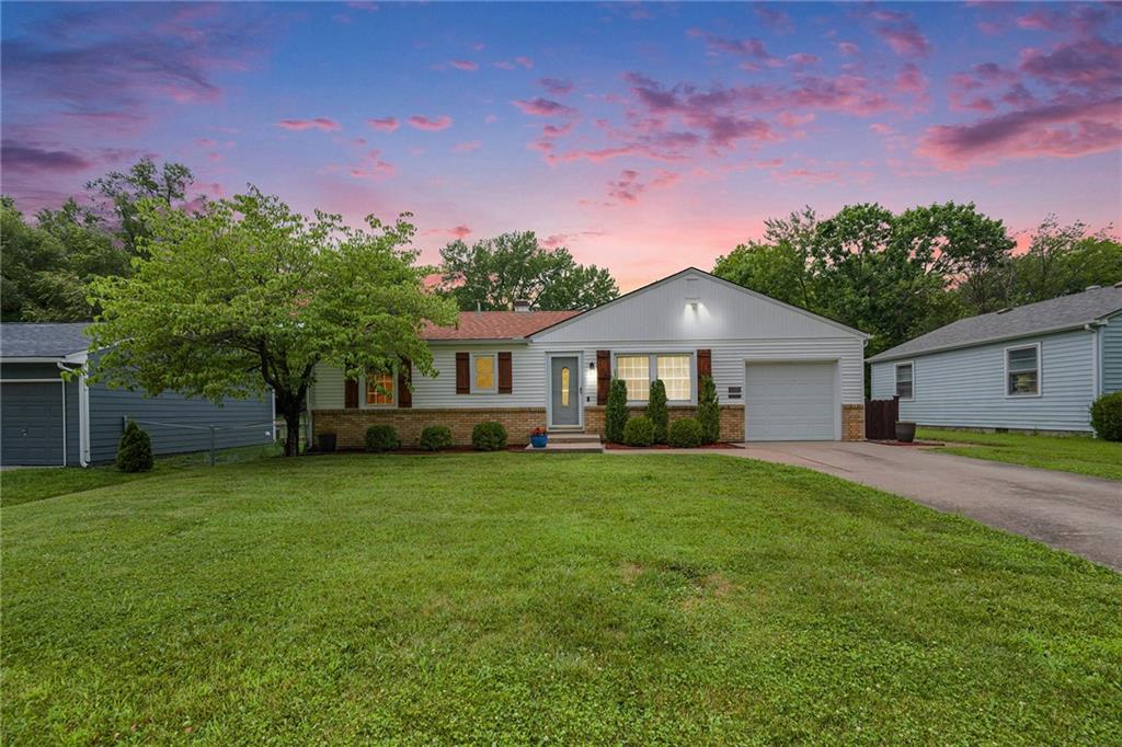 Listing Photo MLS #HMS2562443