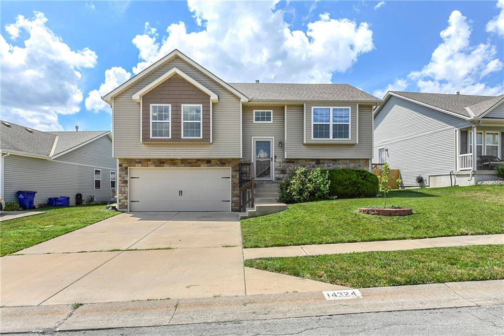 Listing Photo MLS #HMS2562458