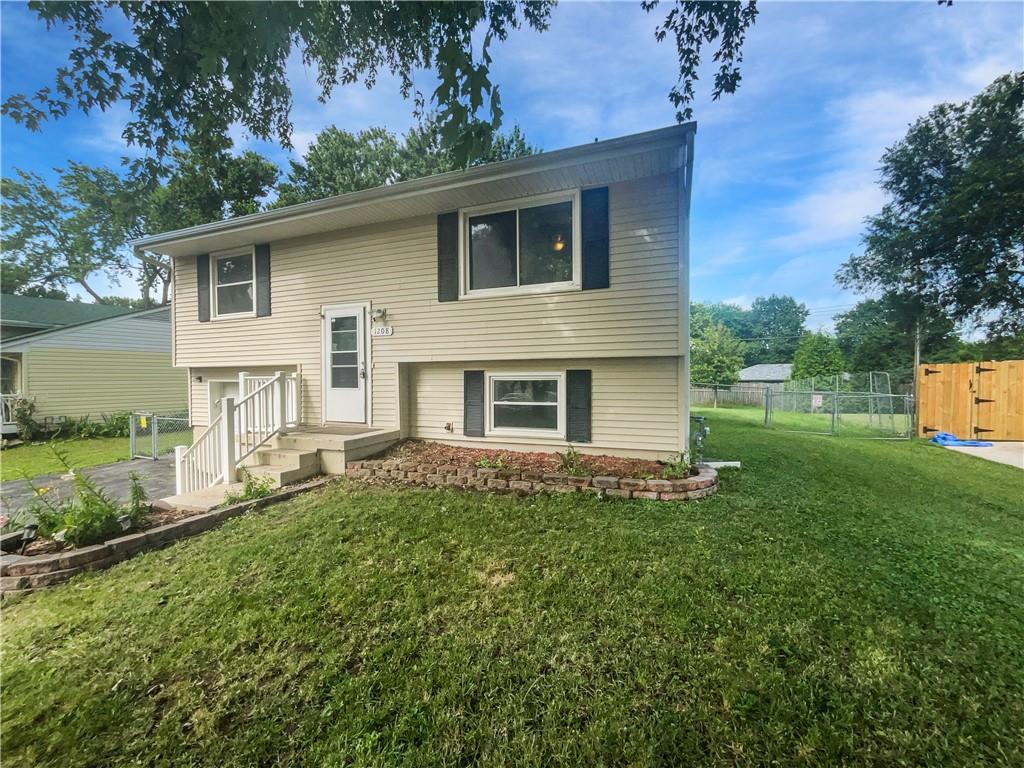 Listing Photo MLS #HMS2562554