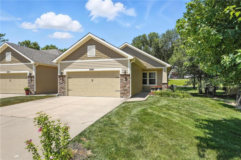 Listing Photo MLS #HMS2562644