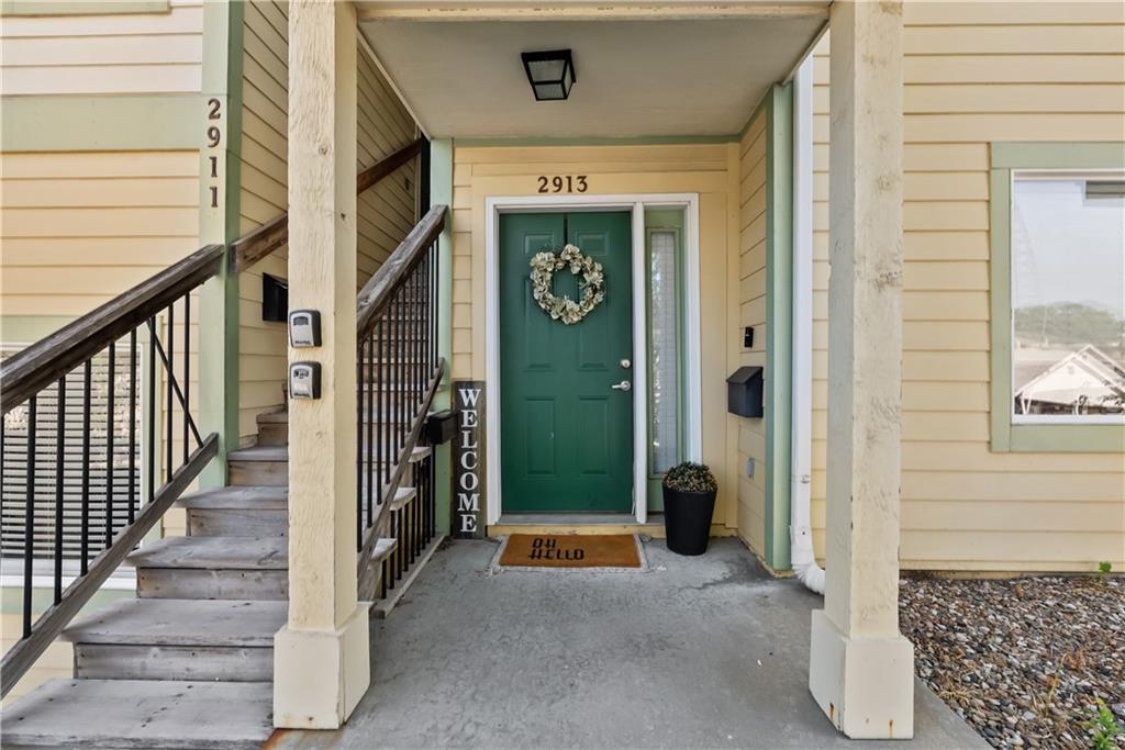 Listing Photo MLS #HMS2562670
