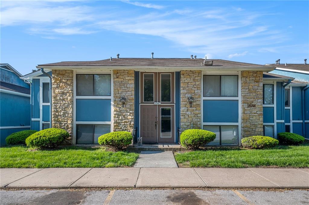 Listing Photo MLS #HMS2562704