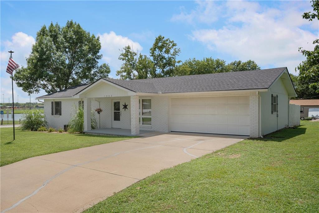 Listing Photo MLS #HMS2562714