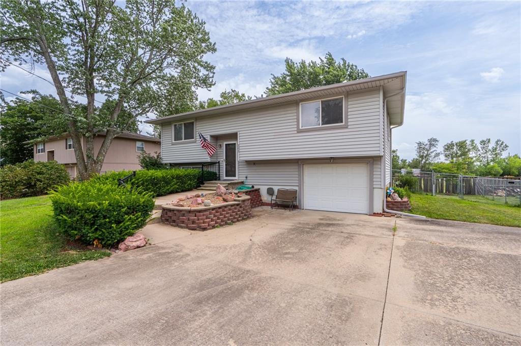 Listing Photo MLS #HMS2562853
