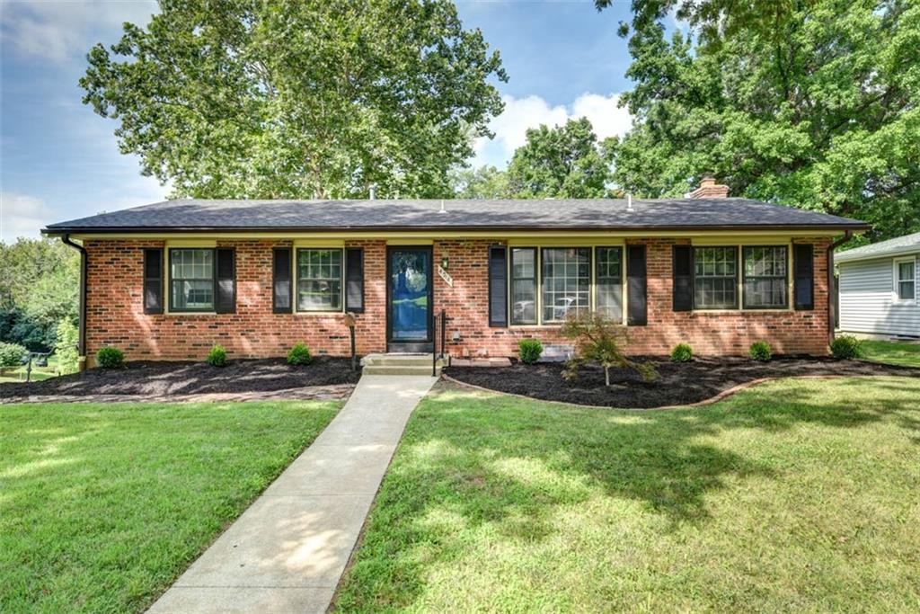 Listing Photo MLS #HMS2562898