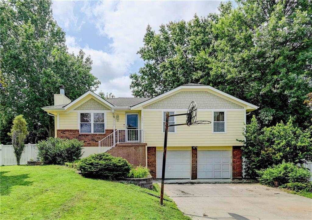 Listing Photo MLS #HMS2562975