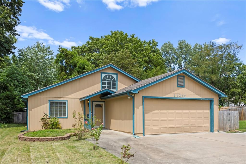 Listing Photo MLS #HMS2563001