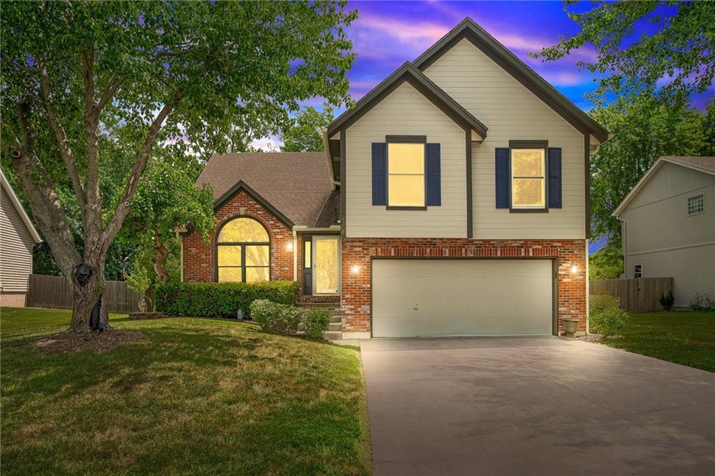 Listing Photo MLS #HMS2563080