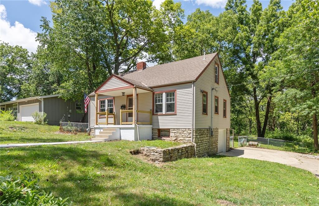 Listing Photo MLS #HMS2563088