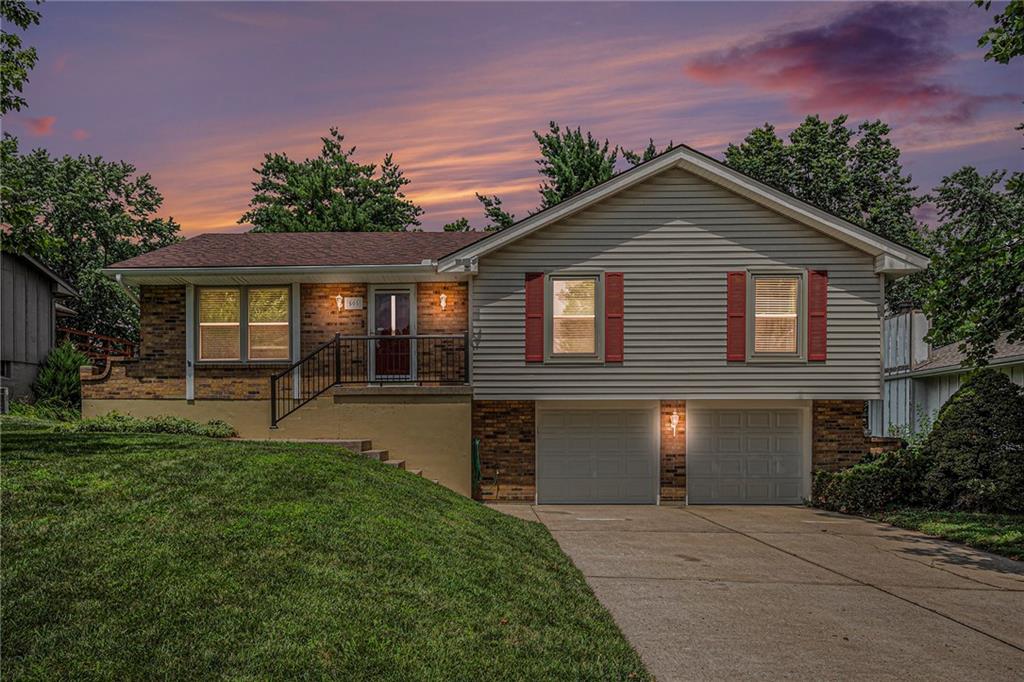 Listing Photo MLS #HMS2563105