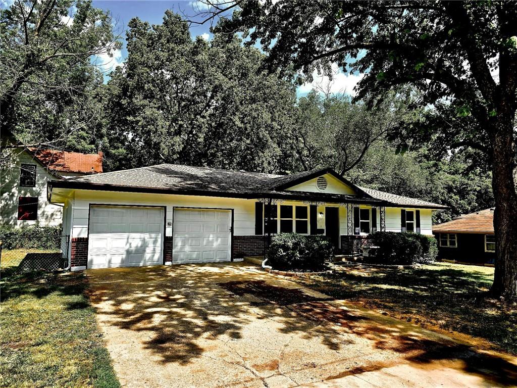 Listing Photo MLS #HMS2563121