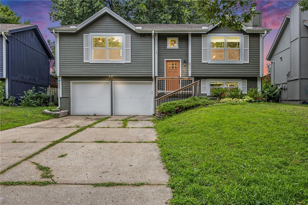 Listing Photo MLS #HMS2563125