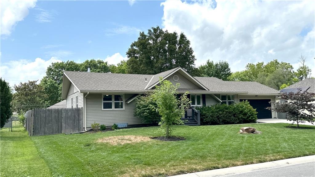 Listing Photo MLS #HMS2563133