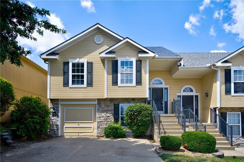 Listing Photo MLS #HMS2563179