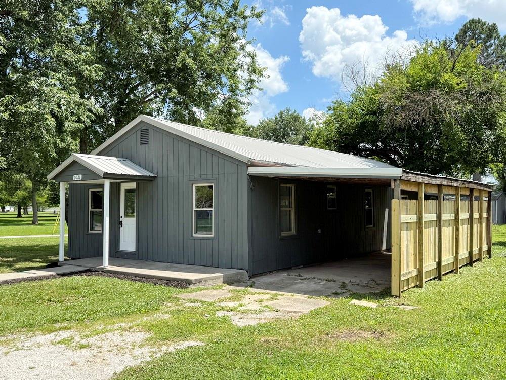 Listing Photo MLS #HMS2563225
