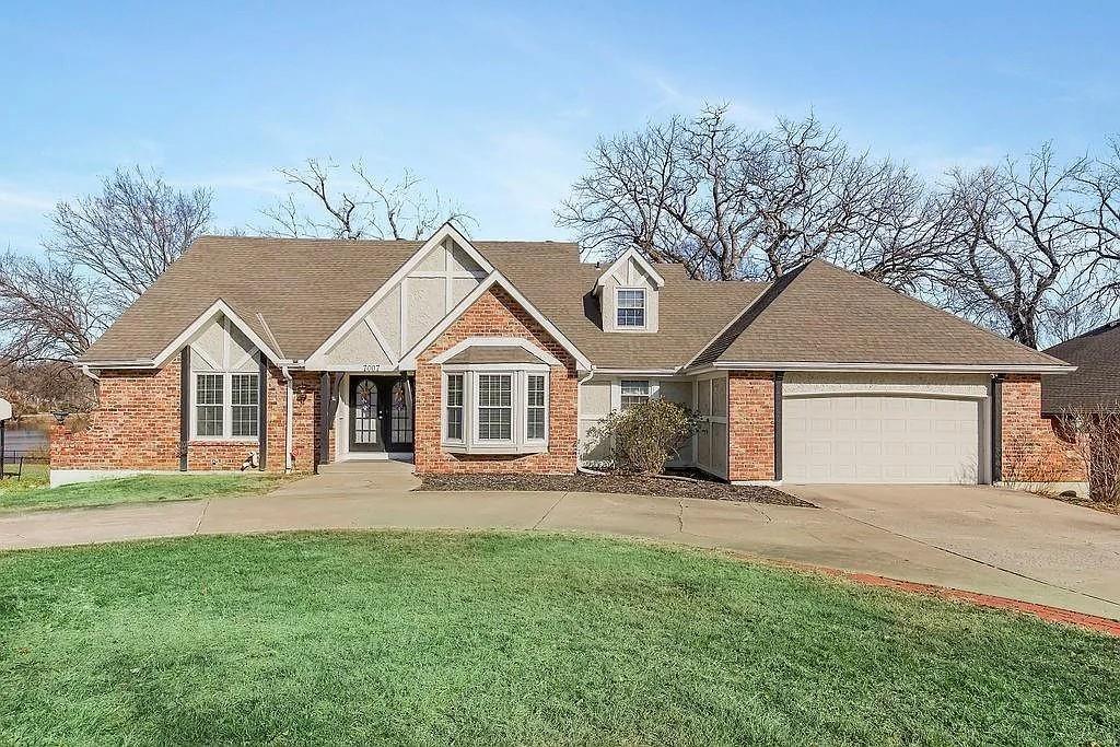 Listing Photo MLS #HMS2563236