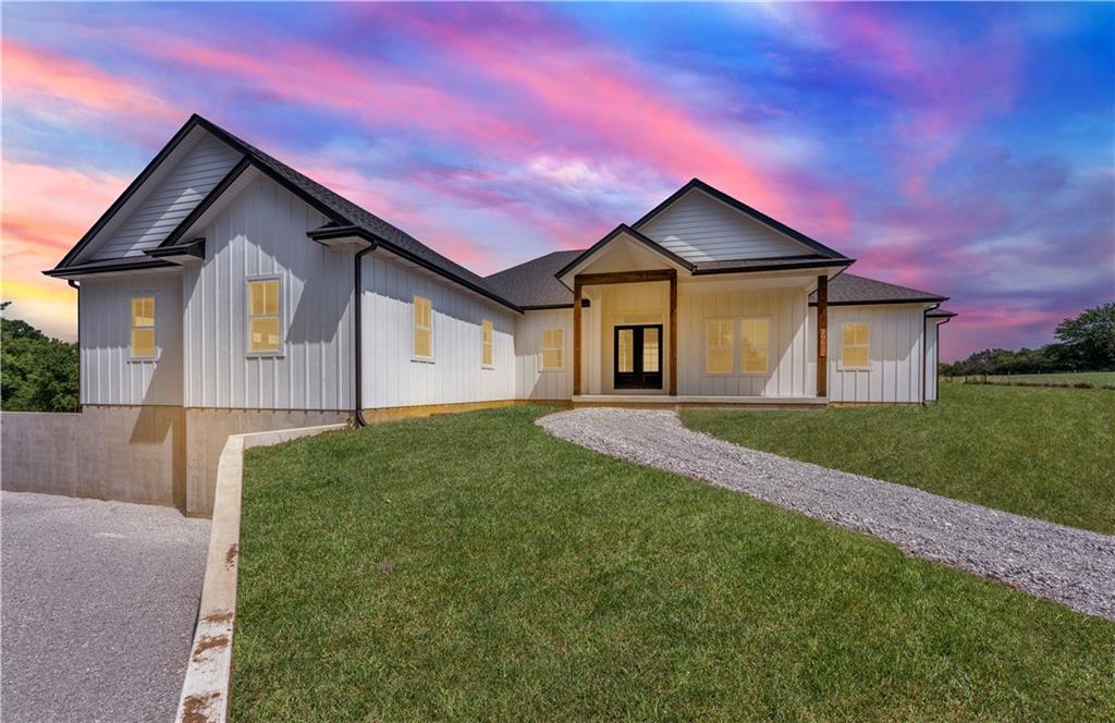 Listing Photo MLS #HMS2563240