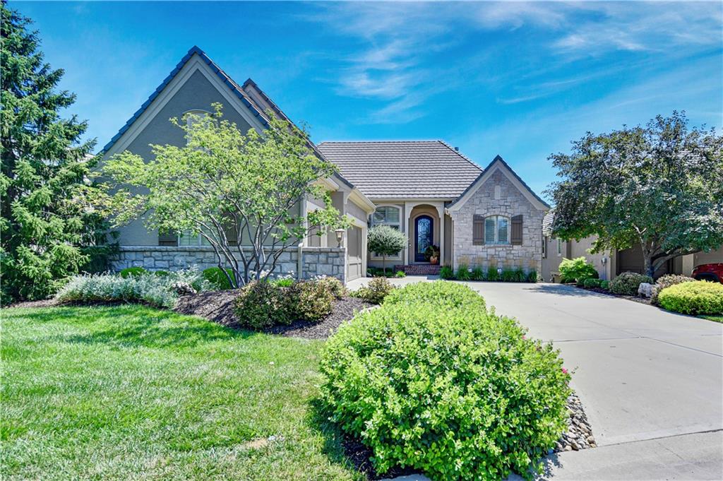 Listing Photo MLS #HMS2563246