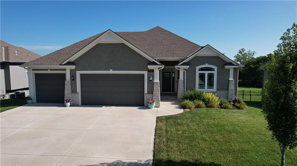 Listing Photo MLS #HMS2563258