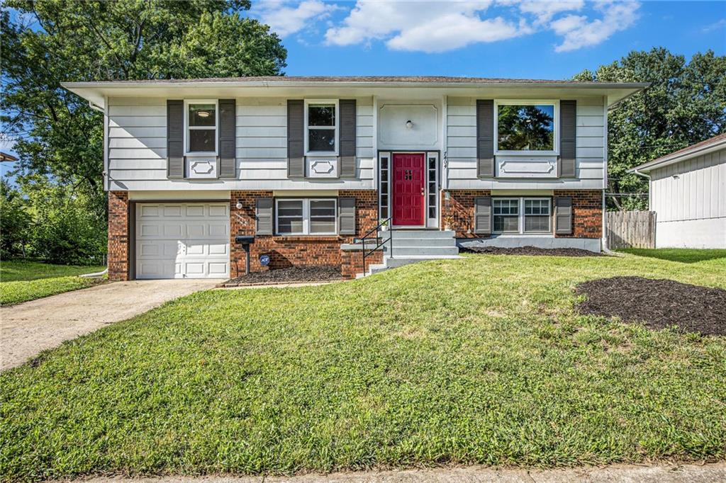 Listing Photo MLS #HMS2563367