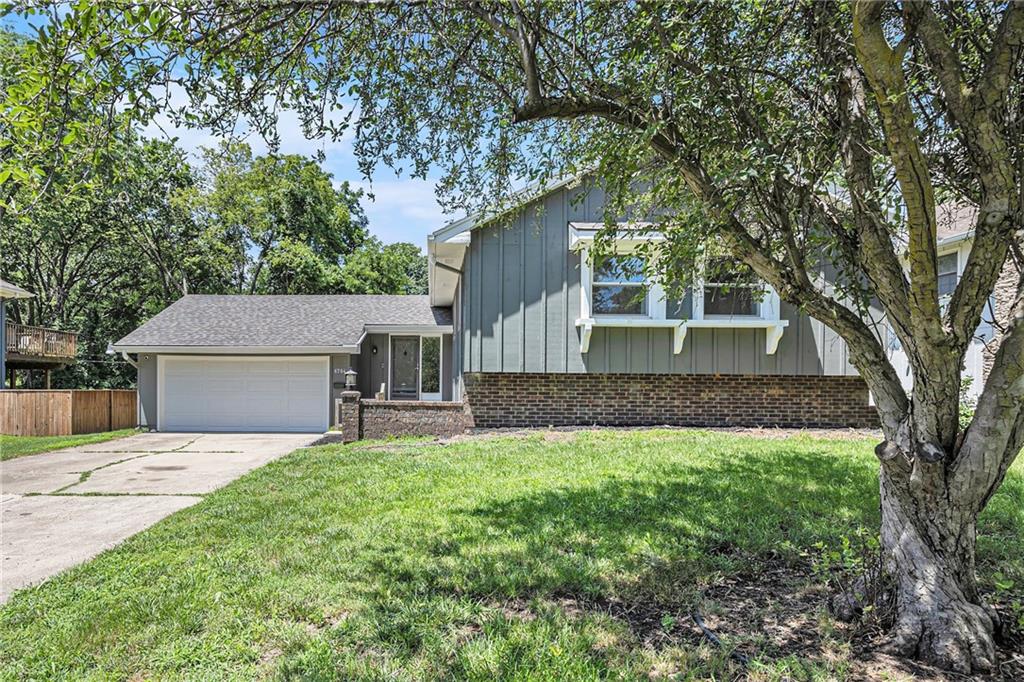 Listing Photo MLS #HMS2563378