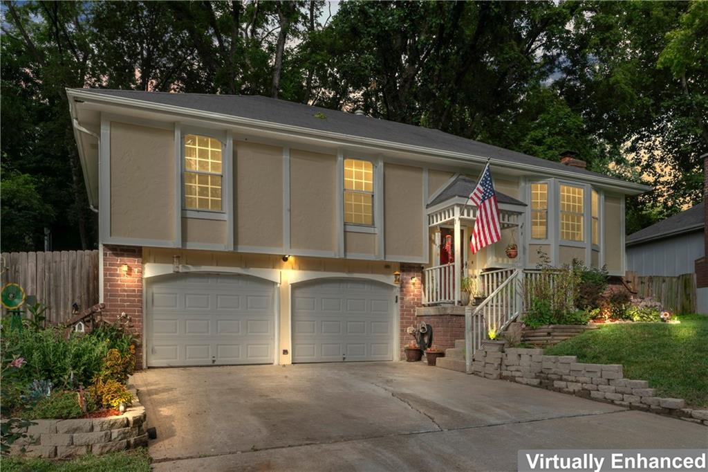 Listing Photo MLS #HMS2563386