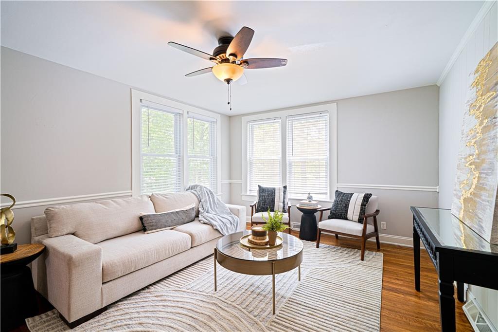 Listing Photo MLS #HMS2563404