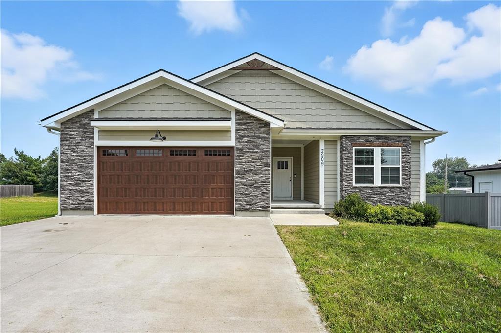 Listing Photo MLS #HMS2563423