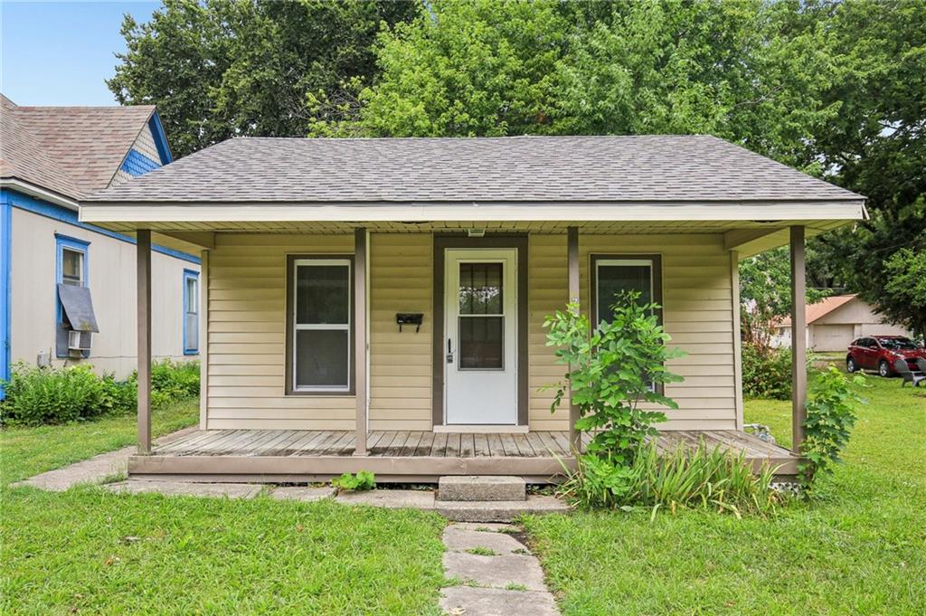 Listing Photo MLS #HMS2563432
