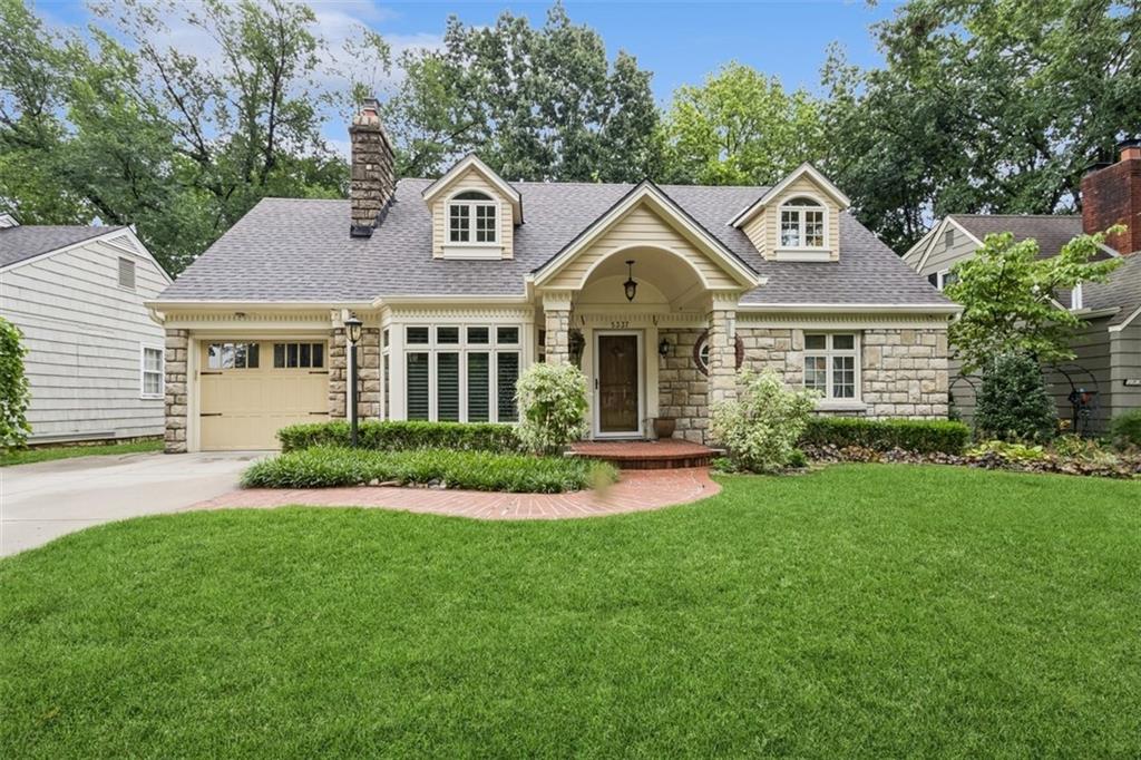 Listing Photo MLS #HMS2563440