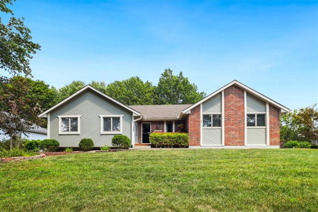 Listing Photo MLS #HMS2563476