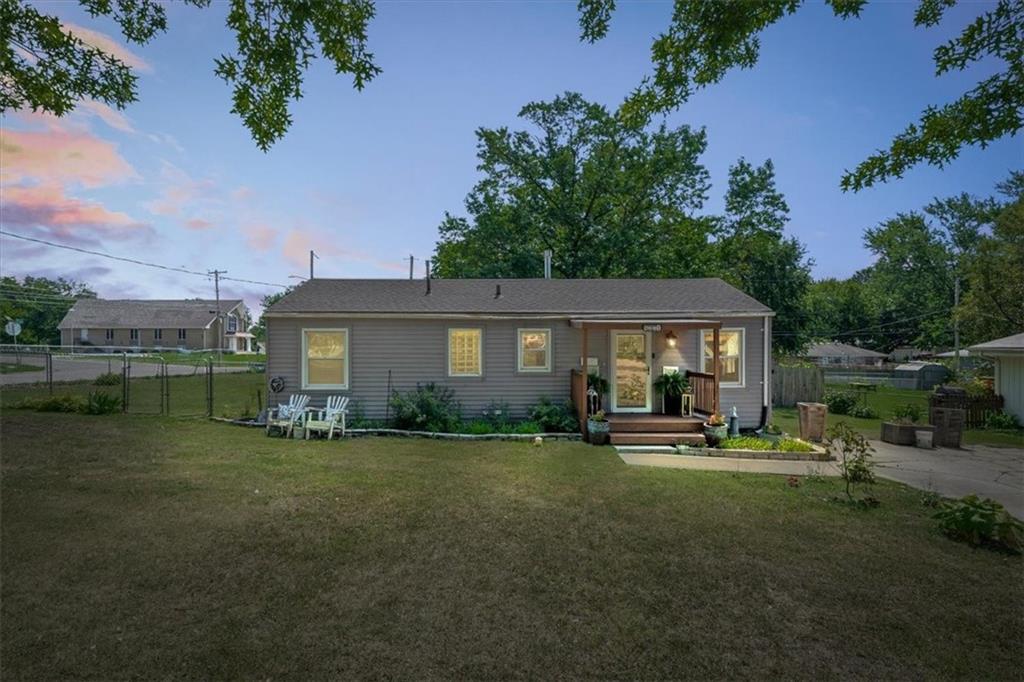 Listing Photo MLS #HMS2563511