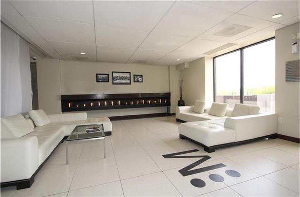 Listing Photo MLS #HMS2563570