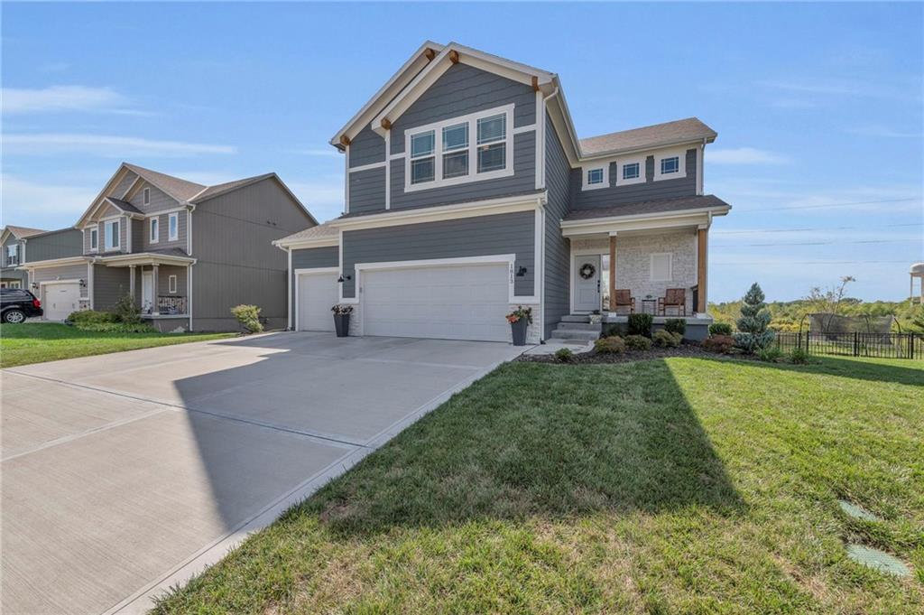 Listing Photo MLS #HMS2563695