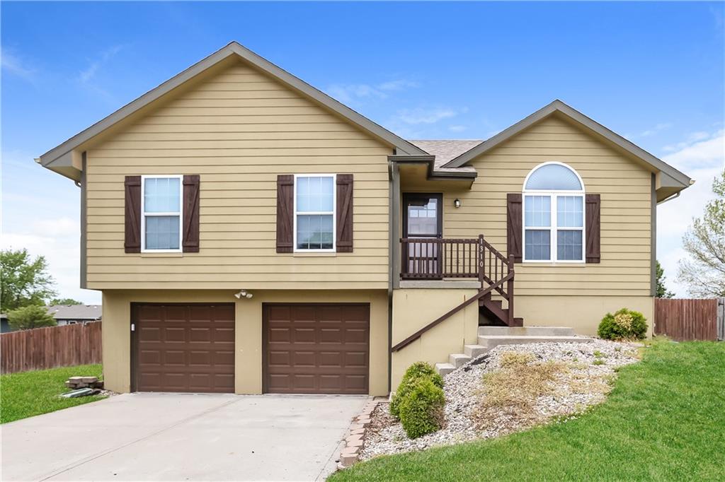 Listing Photo MLS #HMS2563774